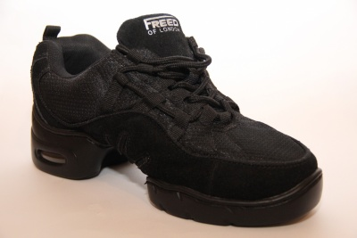 Teaching Sneakers FREED Low Top DSBLK