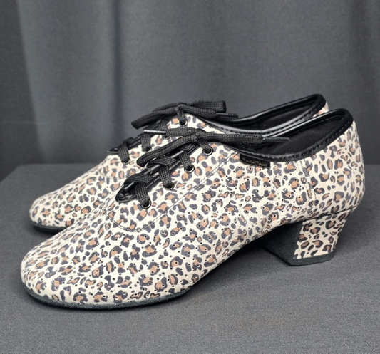 Teaching/Practice Shoes KD - White Leopard Print Dance Shoes